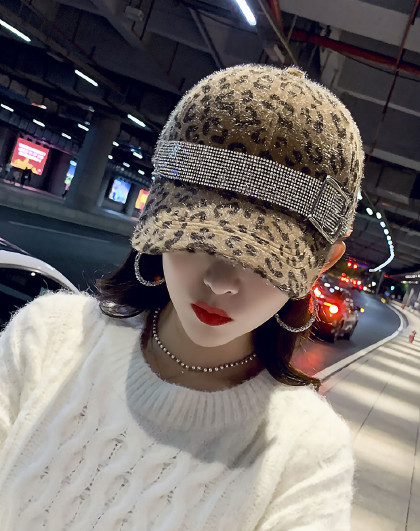 秋冬季新款韩版潮女百搭日系街头时尚鸭舌帽学生帽豹纹亮钻棒球帽
