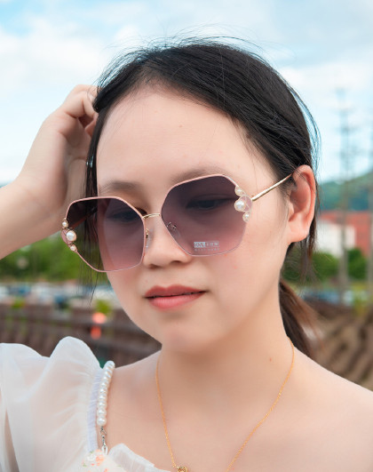 时尚金属气质男女镶嵌珍珠潮流墨镜防晒眼镜外出旅行配饰品